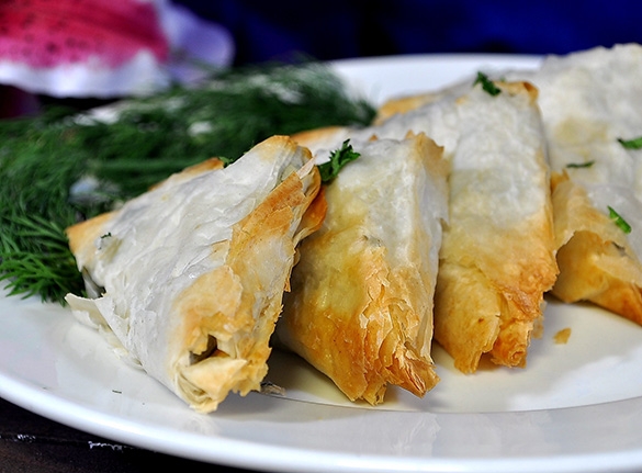 Spanakopita (Cold Only) - Item # 580 - Dave's Fresh Marketplace Catering RI