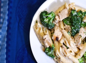 >Chicken and Broccoli Alfredo Photo 2